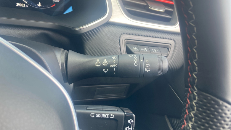 Renault Captur 1.3 Mild hybrid 140 R.S. Line 5dr Petrol Hatchback